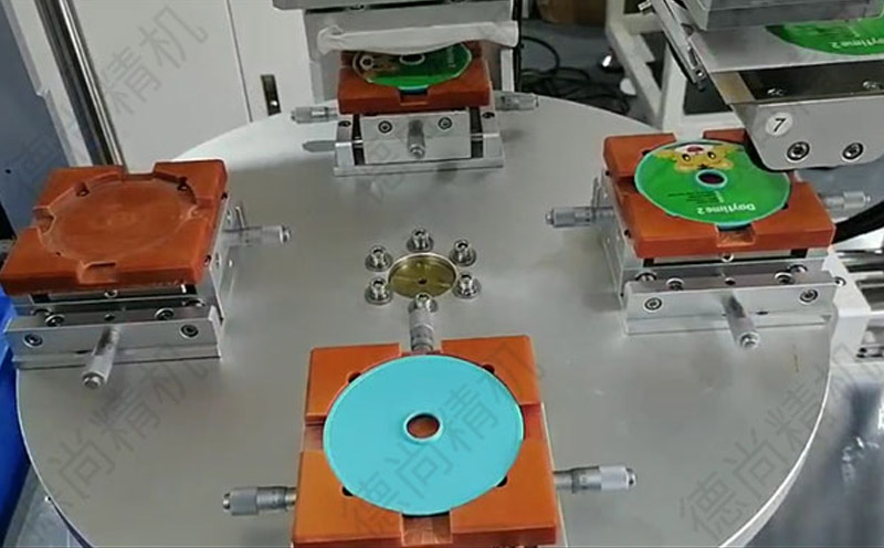 全自動貼膜機為你解決招工難等問題？