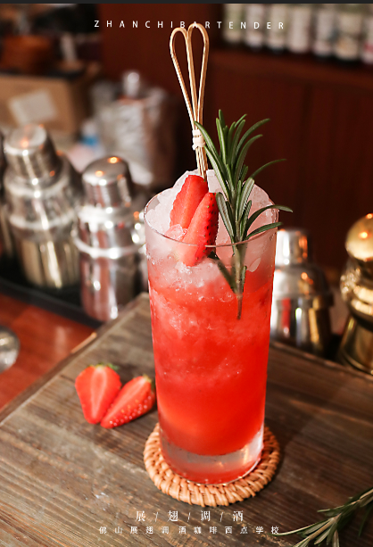 英式調酒師與花式調酒師工資誰高？